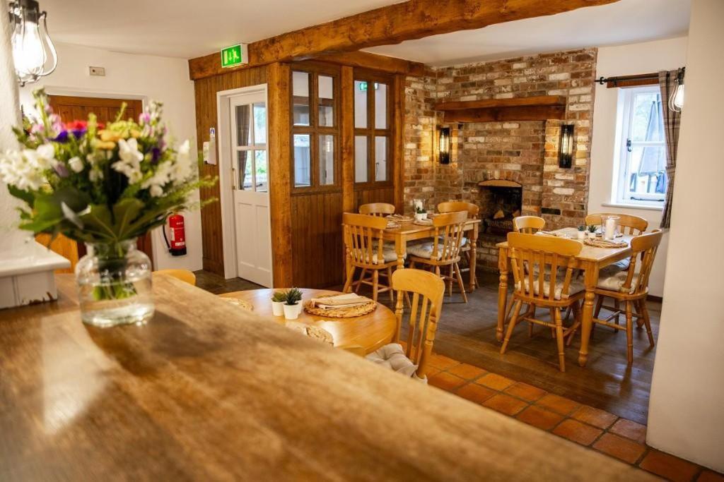 The White Hart Wilmington Hotel Honiton Kültér fotó